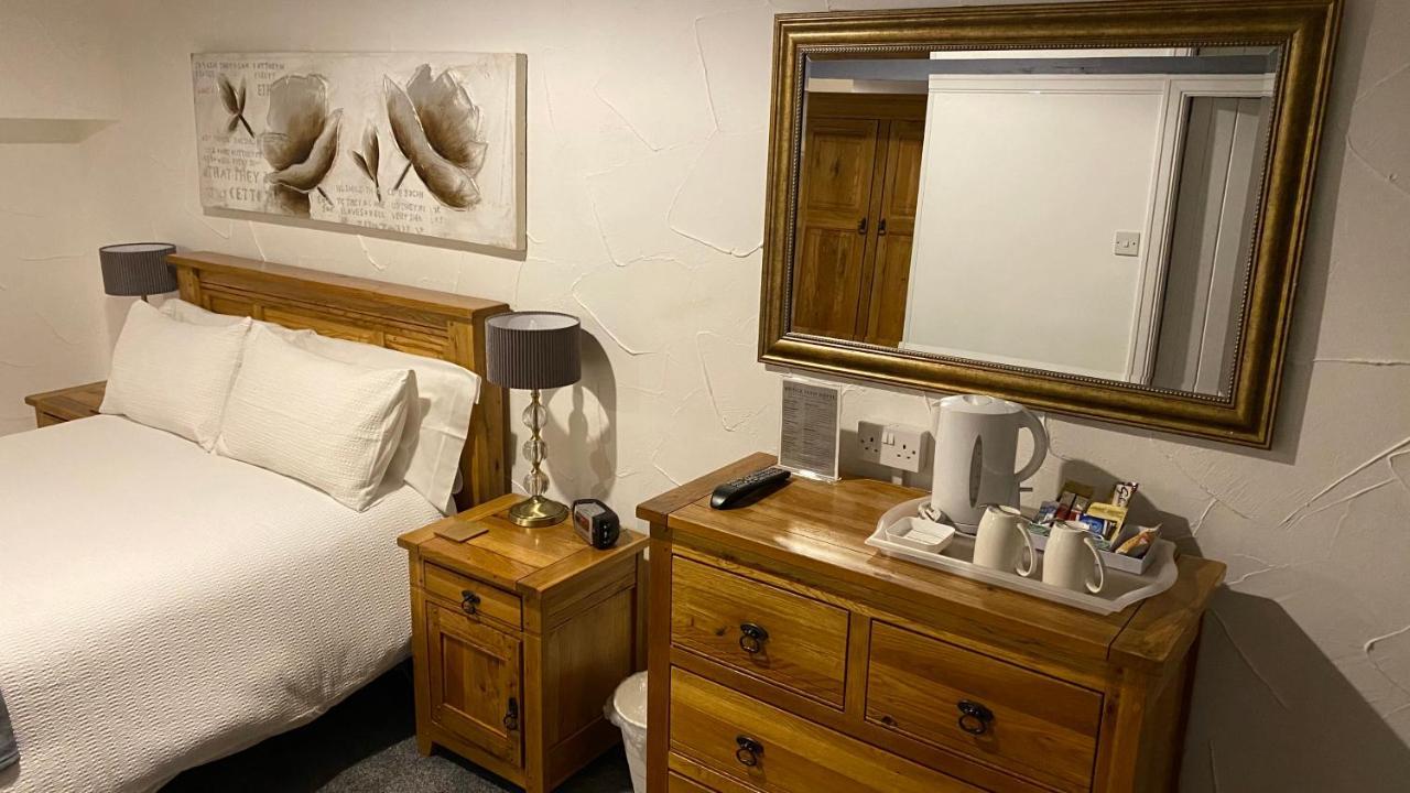Bridge Farm Hotel Leeds  Dış mekan fotoğraf