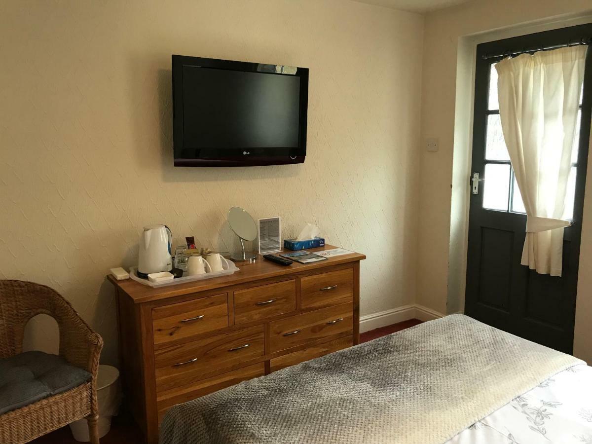 Bridge Farm Hotel Leeds  Dış mekan fotoğraf