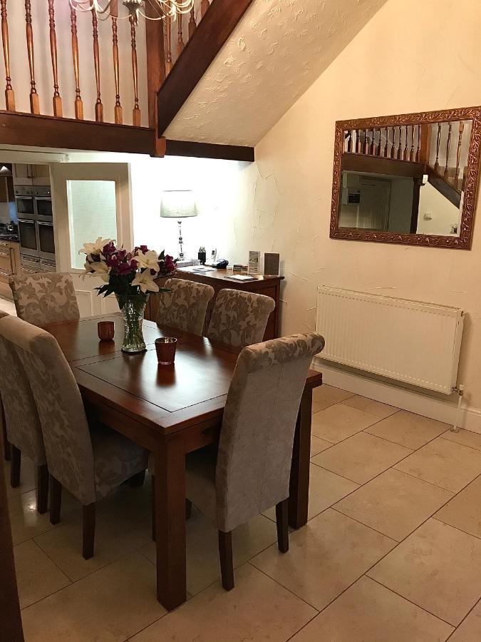 Bridge Farm Hotel Leeds  Dış mekan fotoğraf